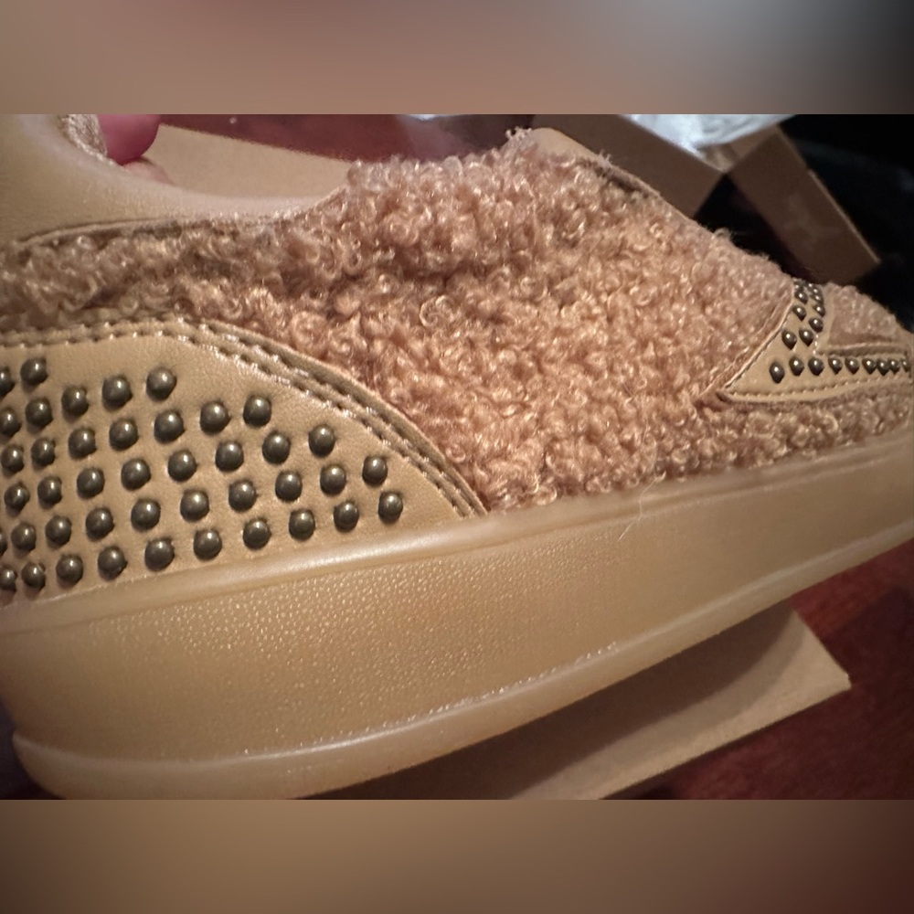 🆕 Zodiac Carmel Women's Sneakers with White Laces. New in Box. Size 8.5. - Picture 9 of 11